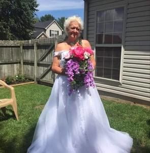 Meet your Posher, Kelly